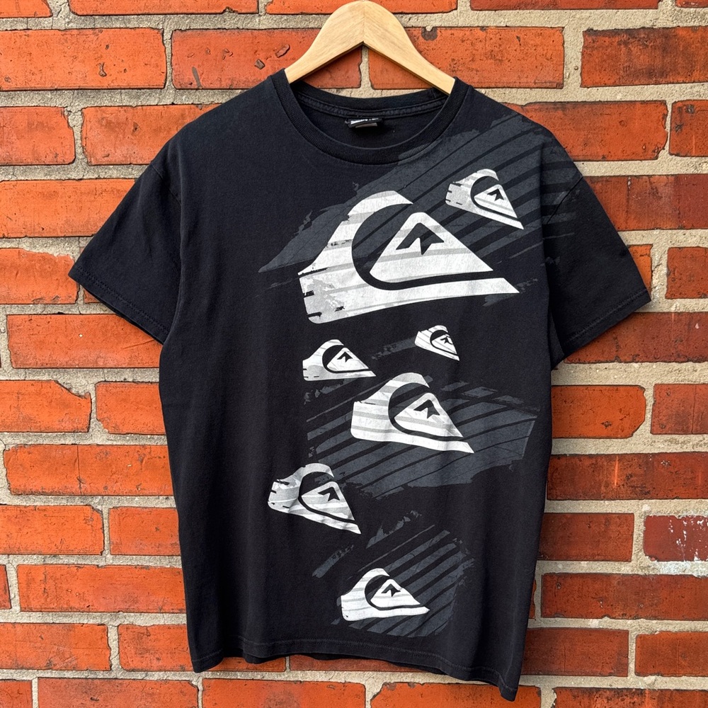 Vintage Y2K Quicksilver T-Shirt / Medium